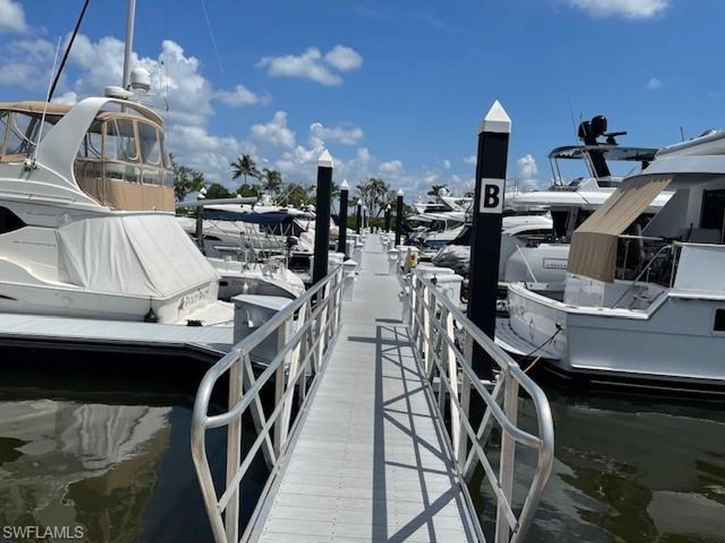 38' BOAT SLIP AT GULF HARBOUR B-24, FORT MYERS, FL 33908 — photo 3