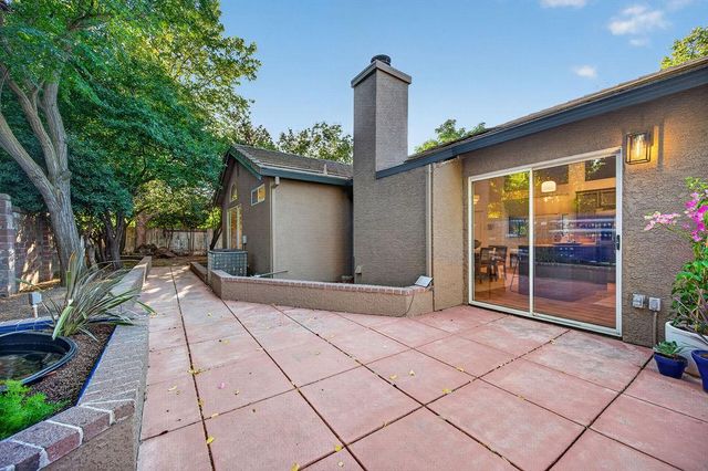 9208 Cerrolinda Cir, Elk Grove, CA 95758