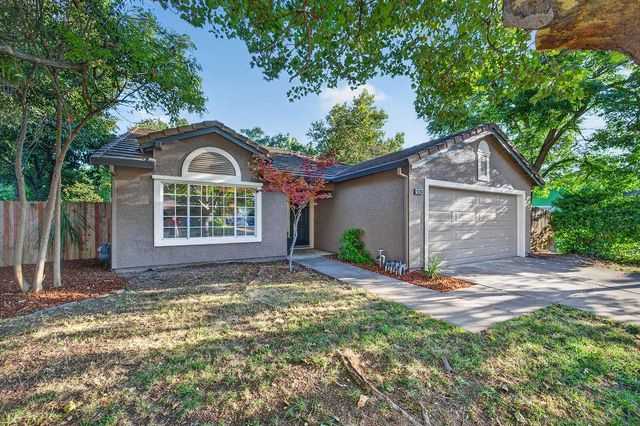 9208 Cerrolinda Cir, Elk Grove, CA 95758