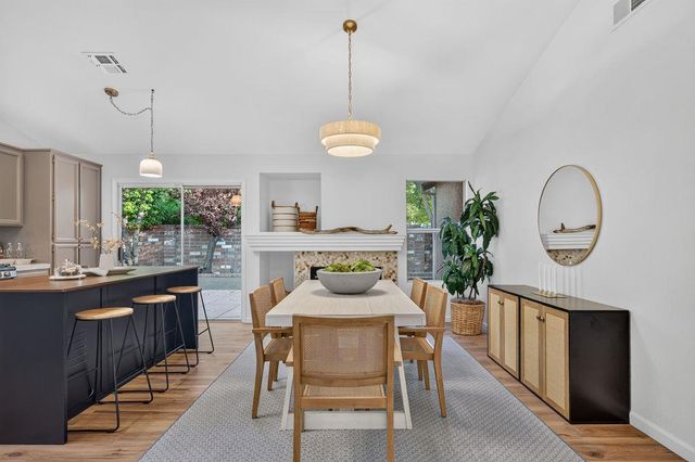 9208 Cerrolinda Cir, Elk Grove, CA 95758
