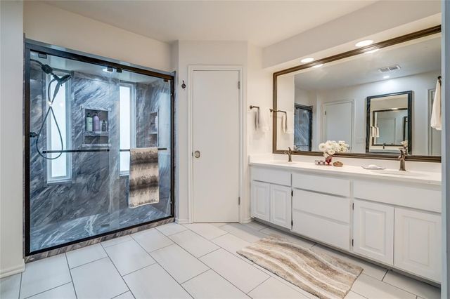 2108 Brookview Lane, Edmond, OK 73034