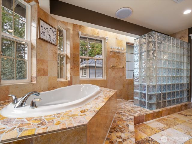 34914 27th Avenue E, Roy, WA 98580