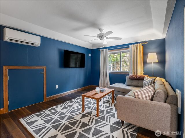 34914 27th Avenue E, Roy, WA 98580