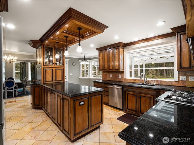 34914 27th Avenue E, Roy, WA 98580