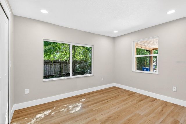 902 N 32ND STREET, St Petersburg, FL 33713
