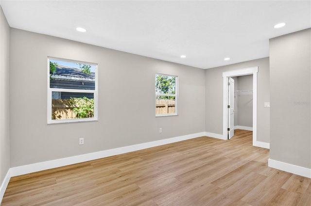 902 N 32ND STREET, St Petersburg, FL 33713