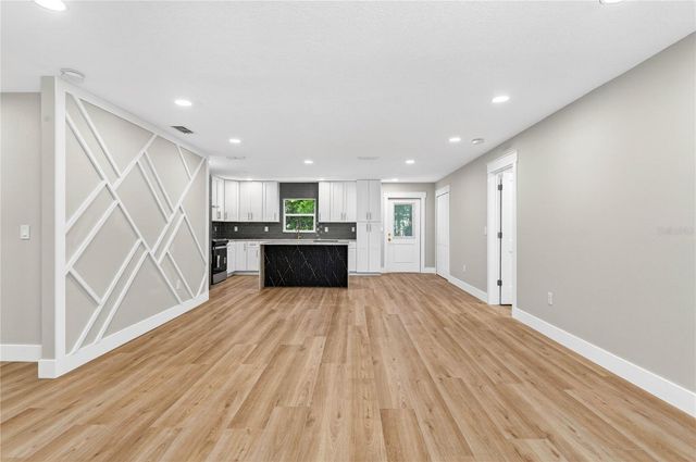 902 N 32ND STREET, St Petersburg, FL 33713