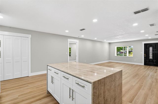 902 N 32ND STREET, St Petersburg, FL 33713
