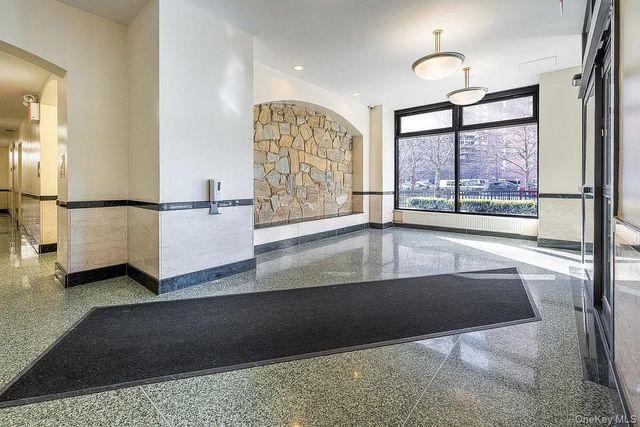 2925 W 5th Street 6E, Brooklyn, NY 11224