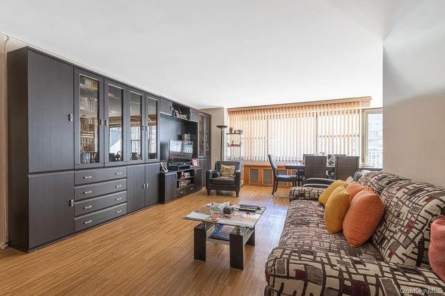 2925 W 5th Street 6E, Brooklyn, NY 11224
