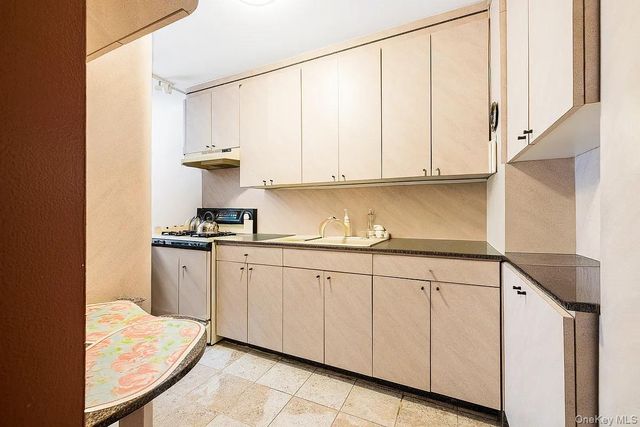 2925 W 5th Street 6E, Brooklyn, NY 11224