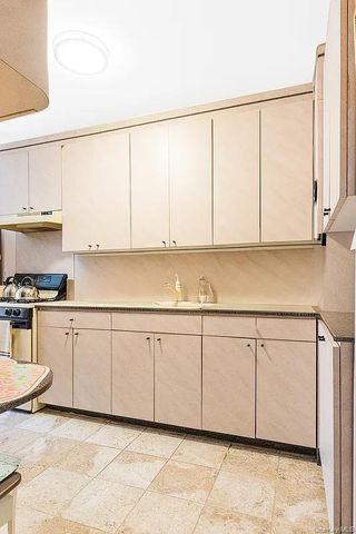2925 W 5th Street 6E, Brooklyn, NY 11224