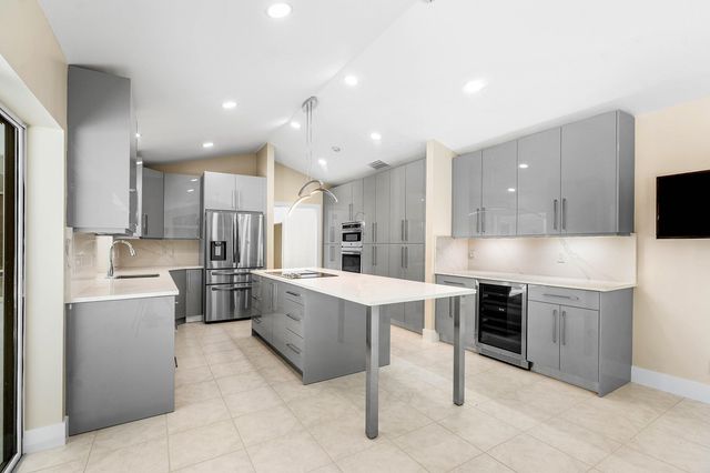 6415 Brandon Street, Palm Beach Gardens, FL 33418