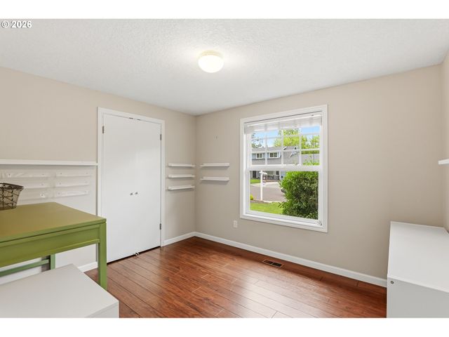 17070 Sw CYNTHIA St, Beaverton, OR 97007