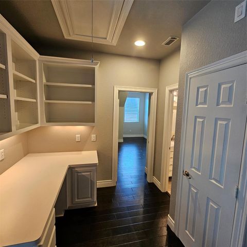 3010 Park Bend Drive, Friendswood, TX 77546