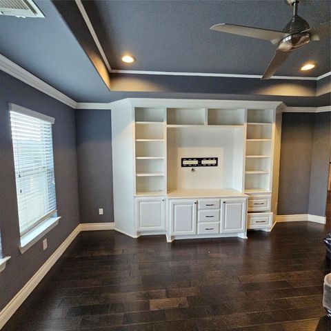 3010 Park Bend Drive, Friendswood, TX 77546