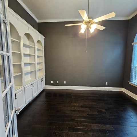 3010 Park Bend Drive, Friendswood, TX 77546