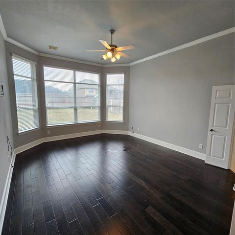 3010 Park Bend Drive, Friendswood, TX 77546