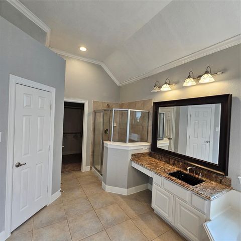 3010 Park Bend Drive, Friendswood, TX 77546