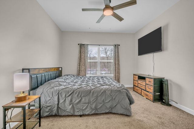 2534 N Hurricane Creek Rd, Mc Ewen, TN 37101