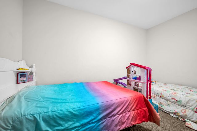 2534 N Hurricane Creek Rd, Mc Ewen, TN 37101