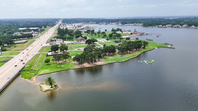 15049 Ronan Drive, Conroe, TX 77316
