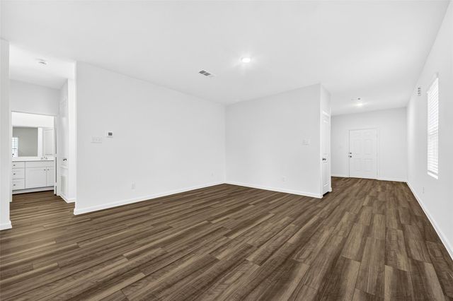 15049 Ronan Drive, Conroe, TX 77316