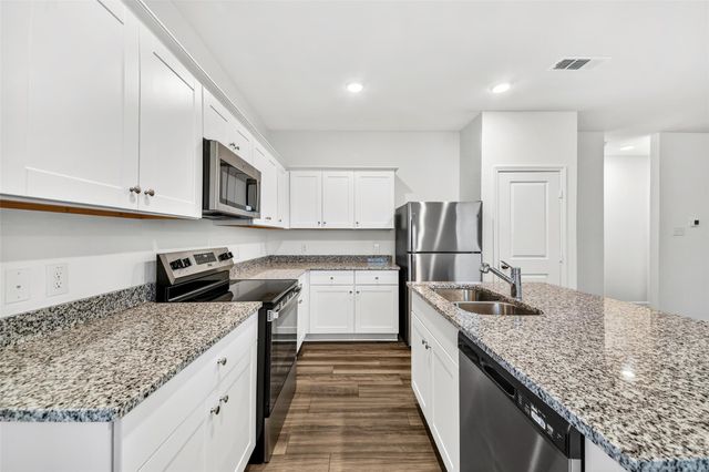 15049 Ronan Drive, Conroe, TX 77316