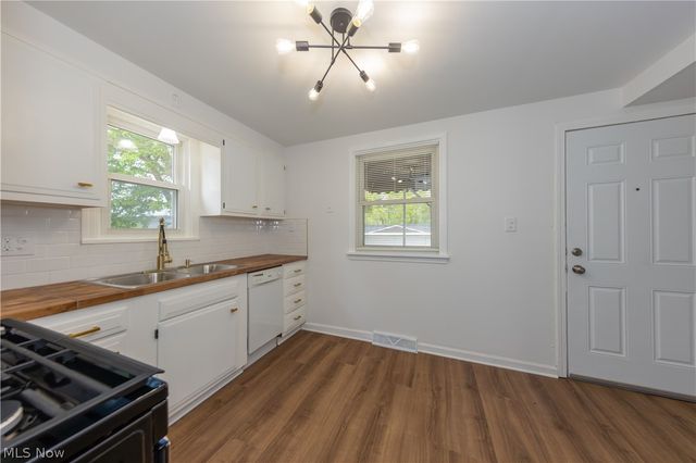 4688 E 173rd Street, Cleveland, OH 44128