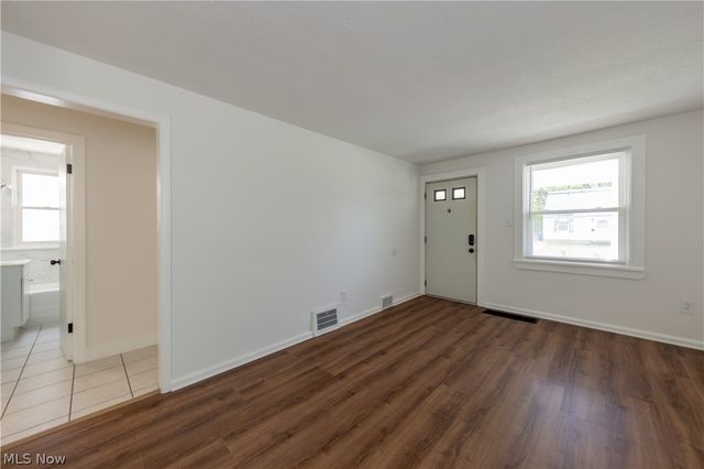 4688 E 173rd Street, Cleveland, OH 44128