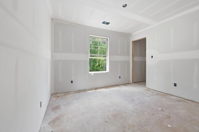 1154 Boulder Pass Road, Clarksville, TN 37042
