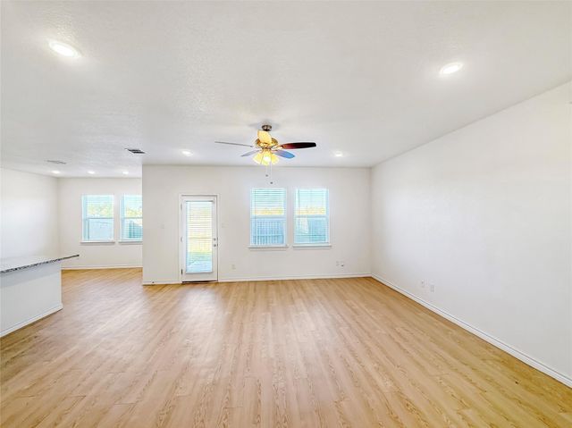 6541 Road 5503, Cleveland, TX 77327