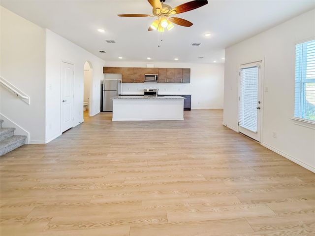 6541 Road 5503, Cleveland, TX 77327