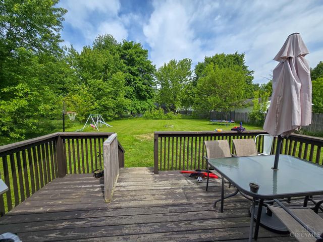 5464 Oak Grove Avenue, Blanchester, OH 45107