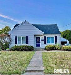 909 ELDRIDGE Street, Washington, IL 61571