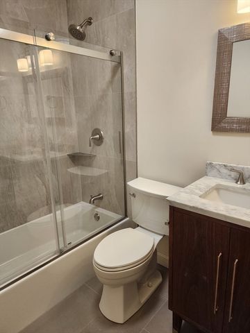 17 April Lane 17, Lexington, MA 02421