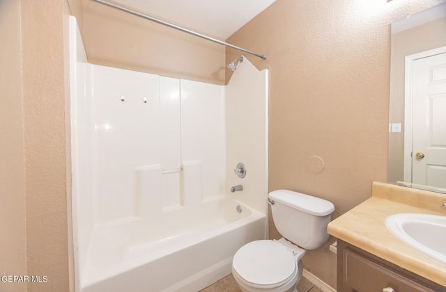 449 Valle Calido Drive, Socorro, TX 79927