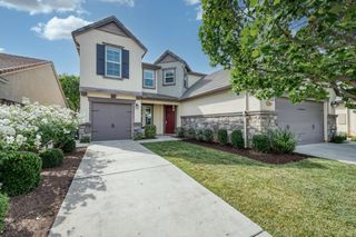 1813 N Paddington Lane, Clovis, CA 93619