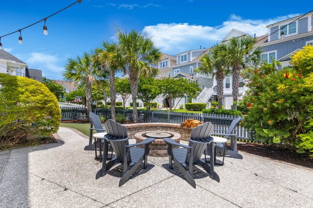 1530 Willtown Street, Daniel Island, SC 29492