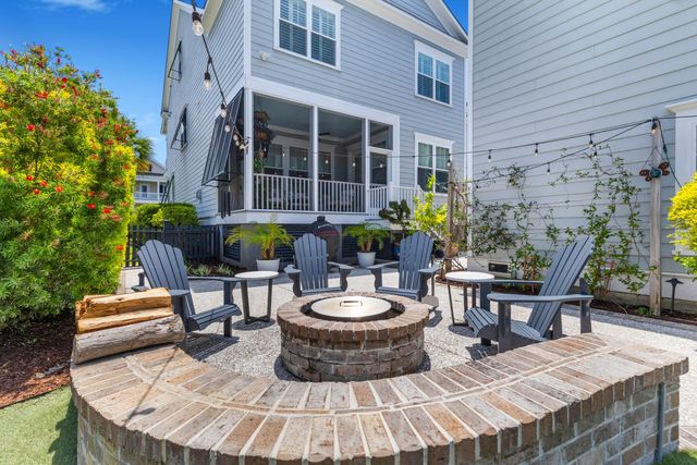 1530 Willtown Street, Daniel Island, SC 29492