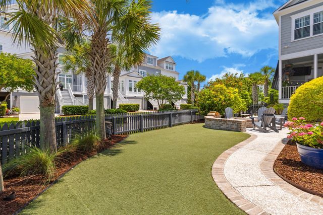 1530 Willtown Street, Daniel Island, SC 29492