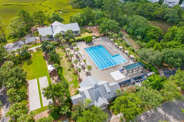 1530 Willtown Street, Daniel Island, SC 29492