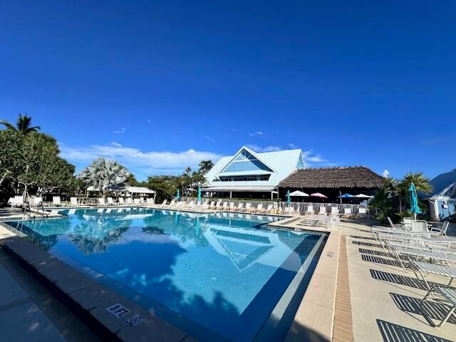 275 Palm Avenue C305, Jupiter, FL 33477