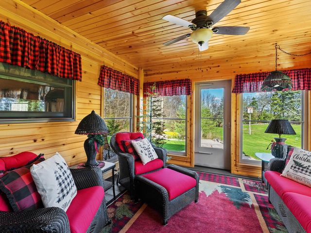 4818 Maplecrest Ridge ROAD, Whitelaw, WI 54247