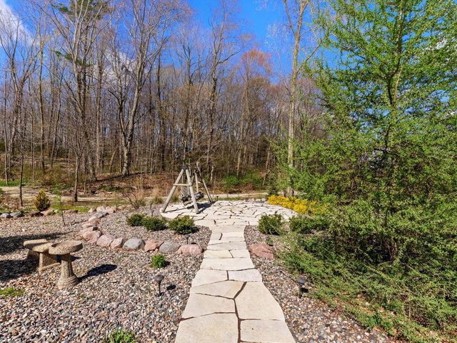 4818 Maplecrest Ridge ROAD, Whitelaw, WI 54247