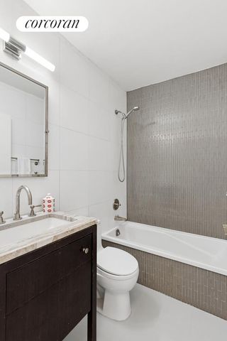 212 E 47th St Apt 28D, New York City, NY 10017
