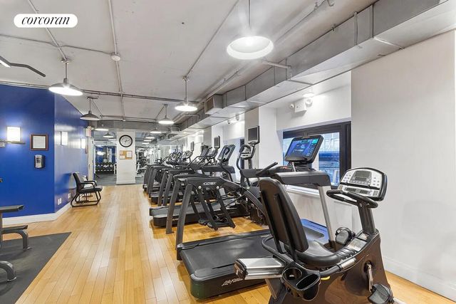 212 E 47th St Apt 28D, New York City, NY 10017