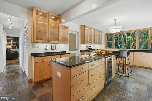 11817 BLUE SPRUCE RD, Reston, VA 20191