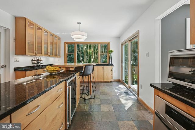 11817 BLUE SPRUCE RD, Reston, VA 20191