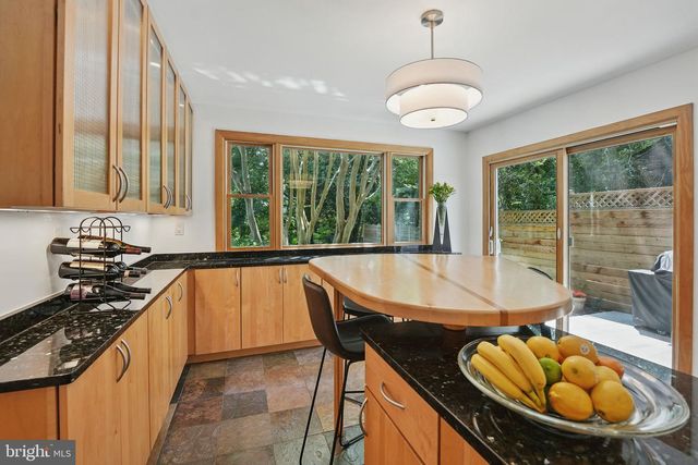 11817 BLUE SPRUCE RD, Reston, VA 20191